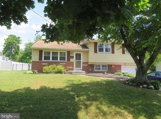 79 Clement Dr, Somerdale, NJ 08083