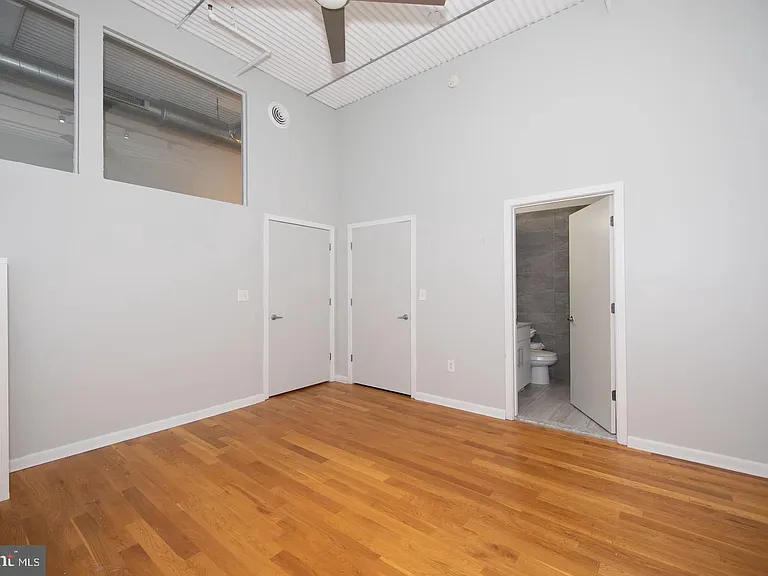 2200 Arch St #28-506-507 — Photo 35