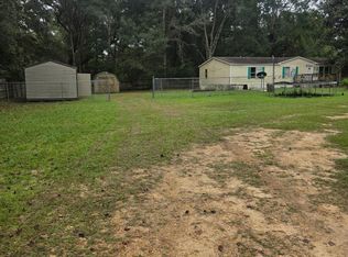 96 Hubert Bond Rd, Perkinston, MS 39573