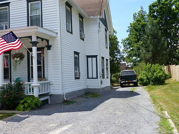 3rd image of 110 Benham St