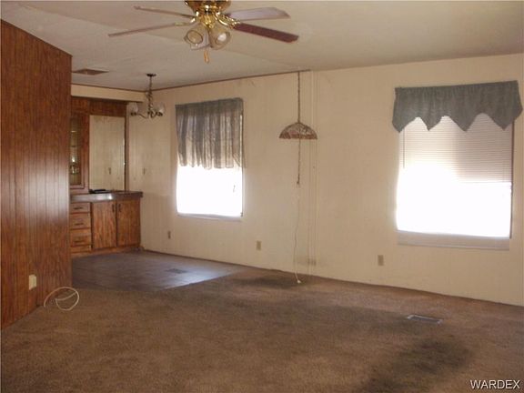 3rd image of 579 Stahlman Dr