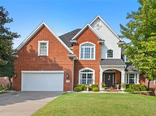 4409 W Hillside Dr, Rogers, AR 72758
