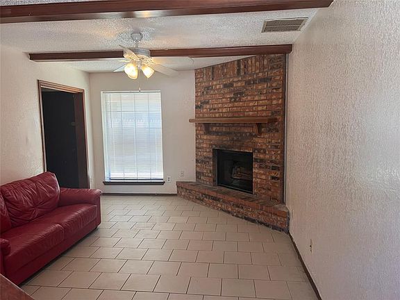 4th image of 8300 NW 10th St APT 140