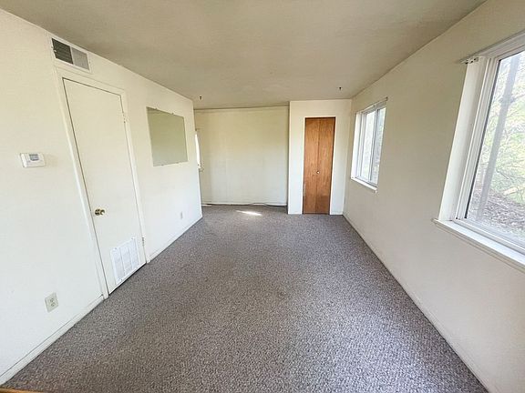3rd image of 1917 Anderson Ave #5
