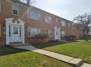 5219 W Howard Ave, Milwaukee, WI 53220