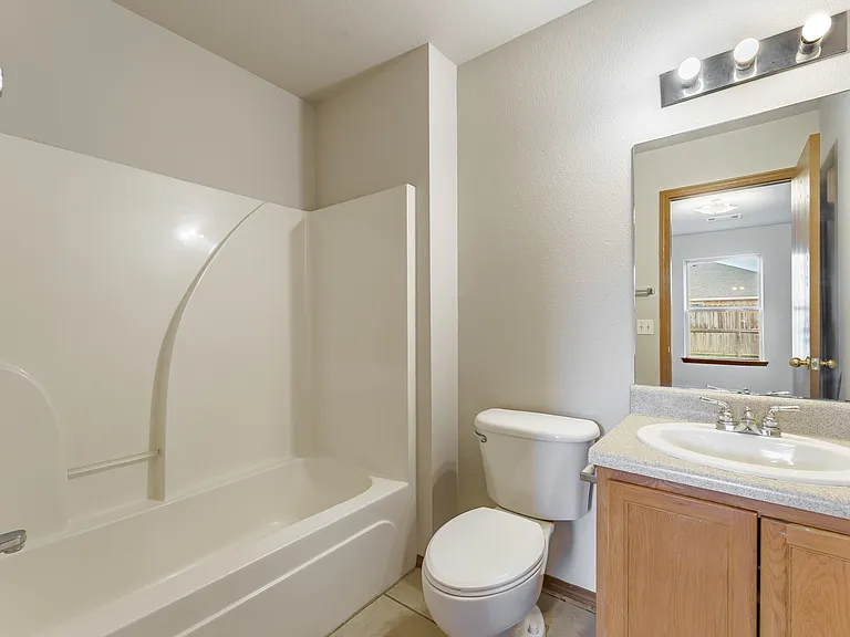 417 E Southern Trace Dr — Photo 24