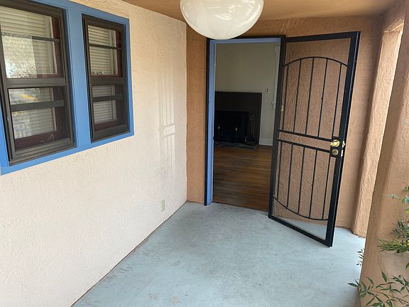 3rd image of 215 Wellesley Dr NE APT A