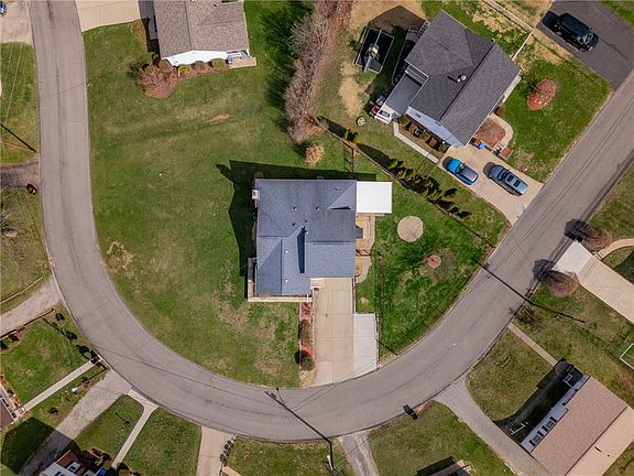 3rd image of 3143 New Hampshire Dr