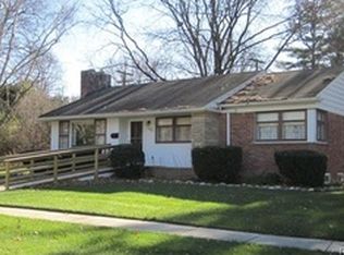 34051 Hampshire St, Livonia, MI 48154
