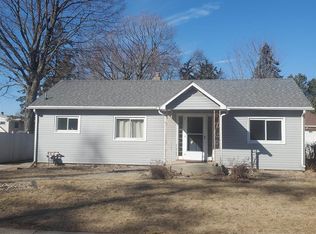 536 W Empire St, Freeport, IL 61032