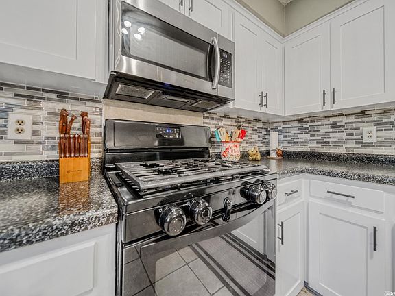 5th image of 4712 N Vine St