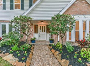 1410 W Brooklake Ct, Houston, TX 77077