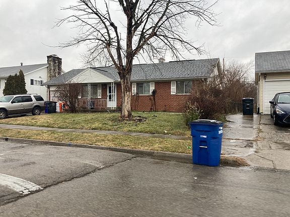 2nd image of 839 Randolph St