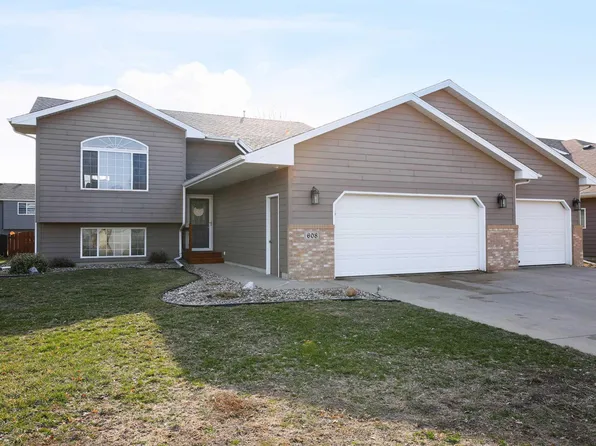 608 Falcon Ave, Harrisburg, SD 57032