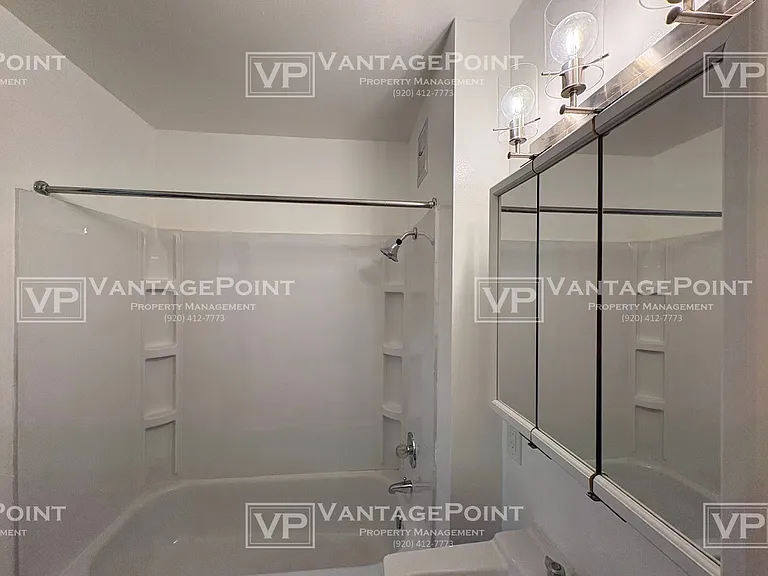 114 Victor St #16 — Photo 11