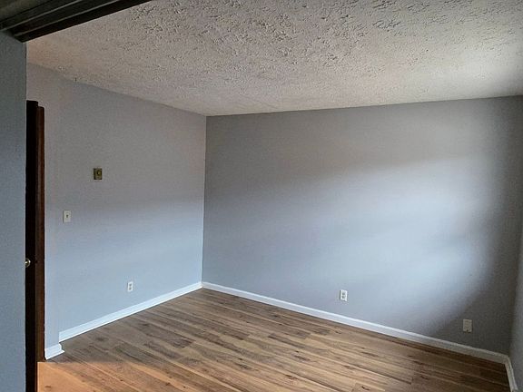 3rd image of 760 Gordon Smith Blvd APT 11