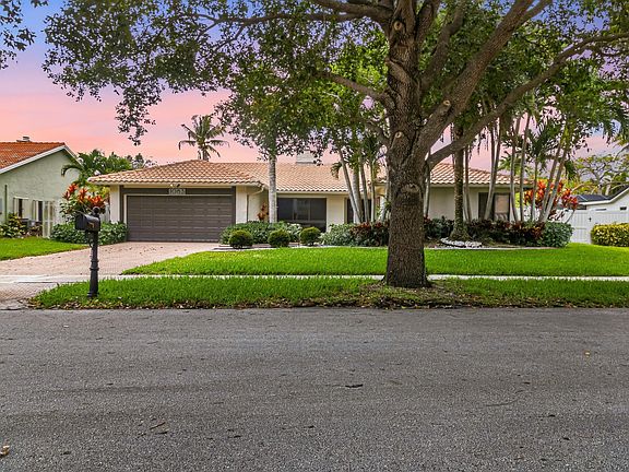2nd image of 1083 NW 97th Avenue