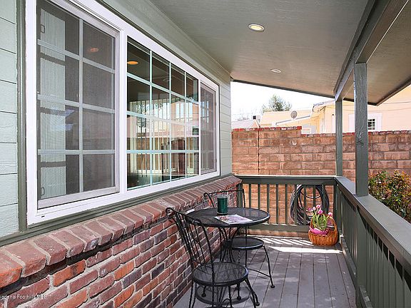 4th image of 10930 Scoville Ave