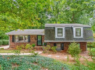2143 New Castle Dr, Winston Salem, NC 27103