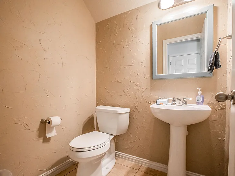 6801 Sandshell Blvd — Photo 8