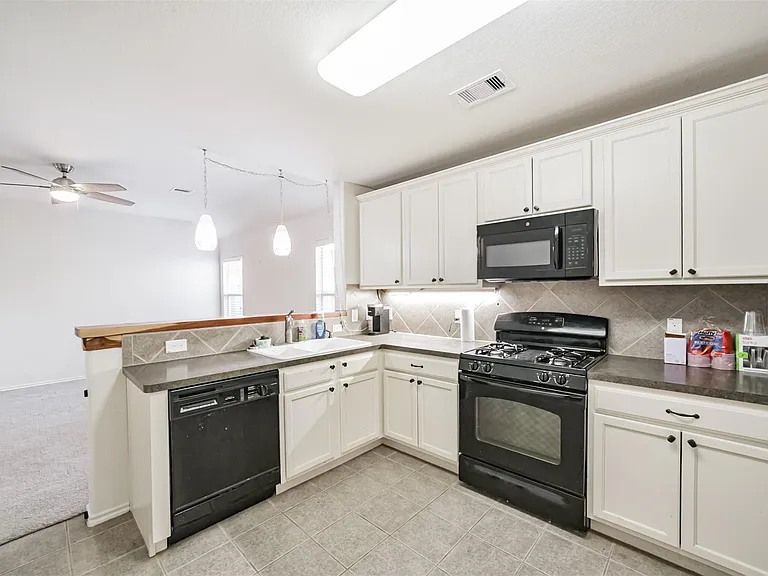 1609 Peach Dale Ct — Photo 9