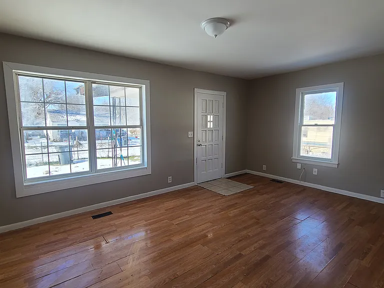 431 S 53rd West Ave — Photo 1