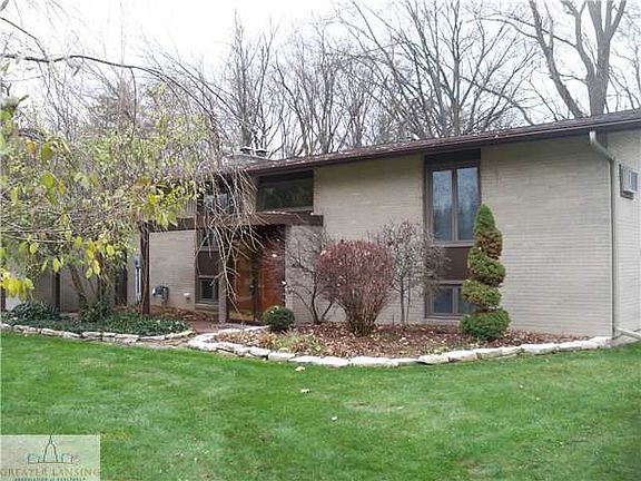 2nd image of 1619 E Gilcrest Ave