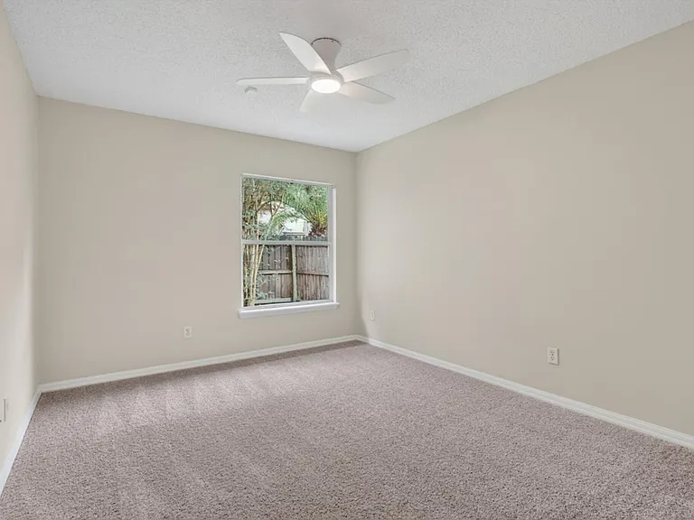 1648 Glen Laurel Dr — Photo 19