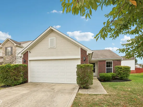 2202 Rossington Ln, Indianapolis, IN 46229