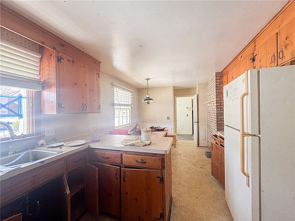 4th image of 141 Ledgerock Ln