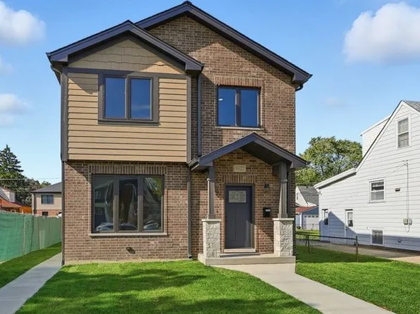 9322 S Trumbull Ave, Evergreen Park, IL 60805