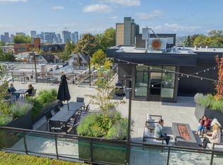 555 15th Ave E #307, Seattle, WA 98112