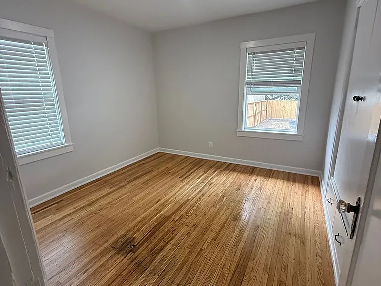 3325 SE 25th Ave — Photo 15