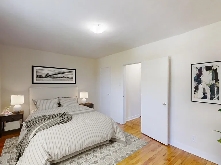262 Reynolds St — Photo 7