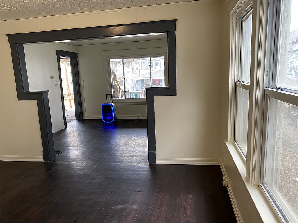 1st image of 1621 Grantwood Ave #1