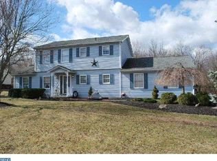 222 Crest Dr, Sellersville, PA 18960