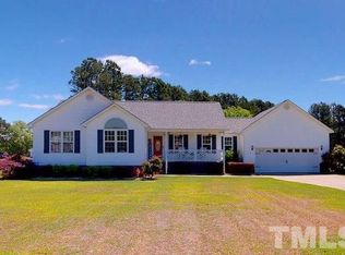 178 Knottingham Ct, Dunn, NC 28334
