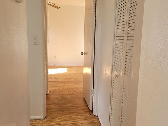5th image of 3034 Belden St APT 1