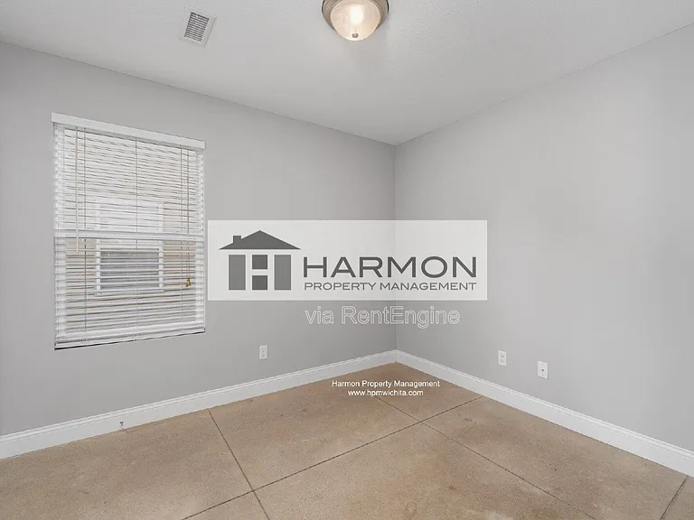 5326 N Hillside St #129 — Photo 7