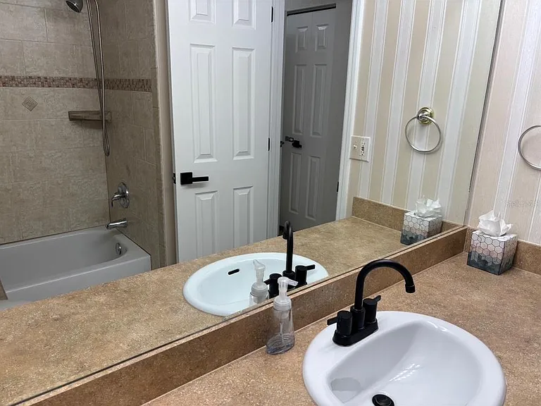 121 Island Way #331 — Photo 14