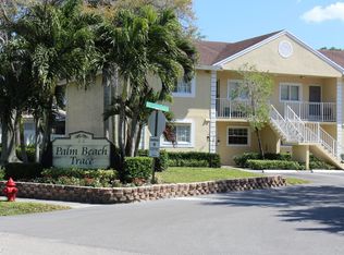 2106 Palm Beach Trace Dr, Royal Palm Beach, FL 33411