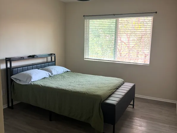 555 S La Veta Park Cir Unit 238, Orange, CA 92868