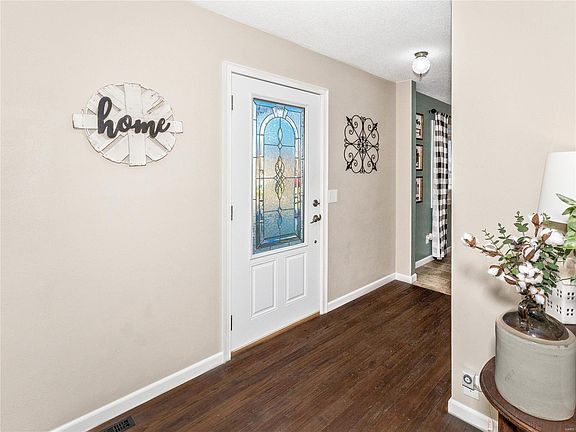 4th image of 662 Monaco Dr