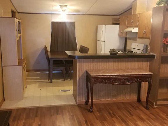 5th image of 8811 Tule Dr