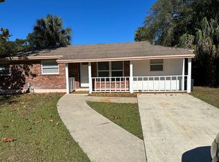 151 E 2nd St, Chuluota, FL 32766