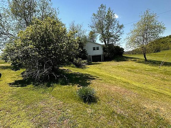 4th image of 184 Speicher Rd
