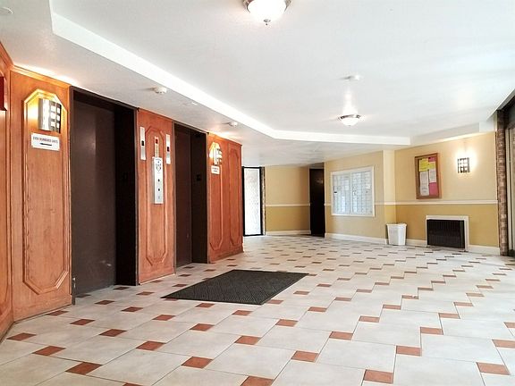 2nd image of 5358 N Cumberland Ave APT 515