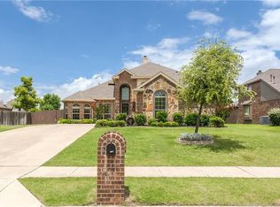 5719 Chateau Dr, Sachse, TX 75048