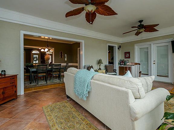 5th image of 4210 Park Chase Ct