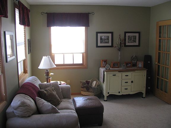 4th image of 140 120th Ave NW